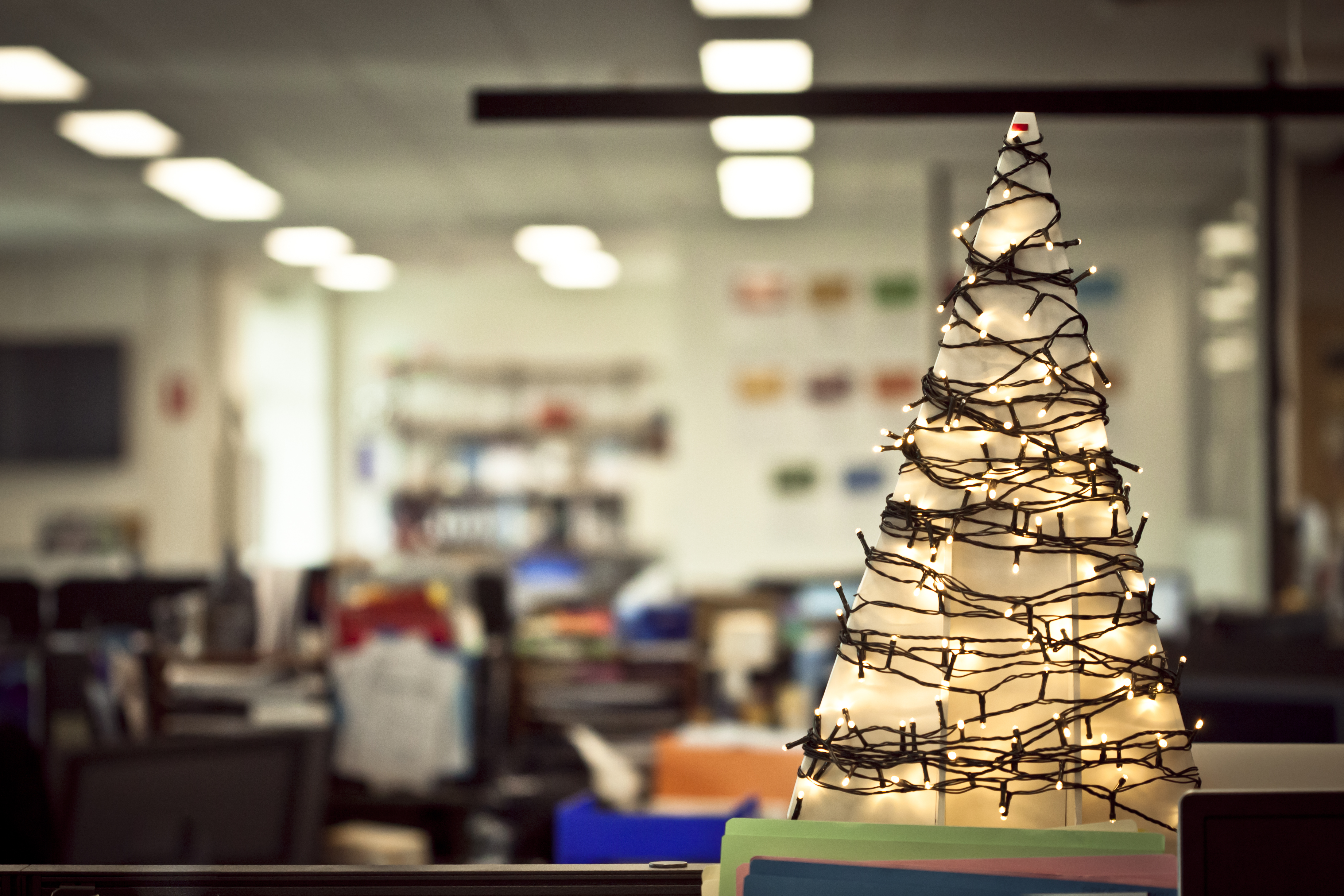 Ideas for Office Door Decorating Contest for Christmas | eHow