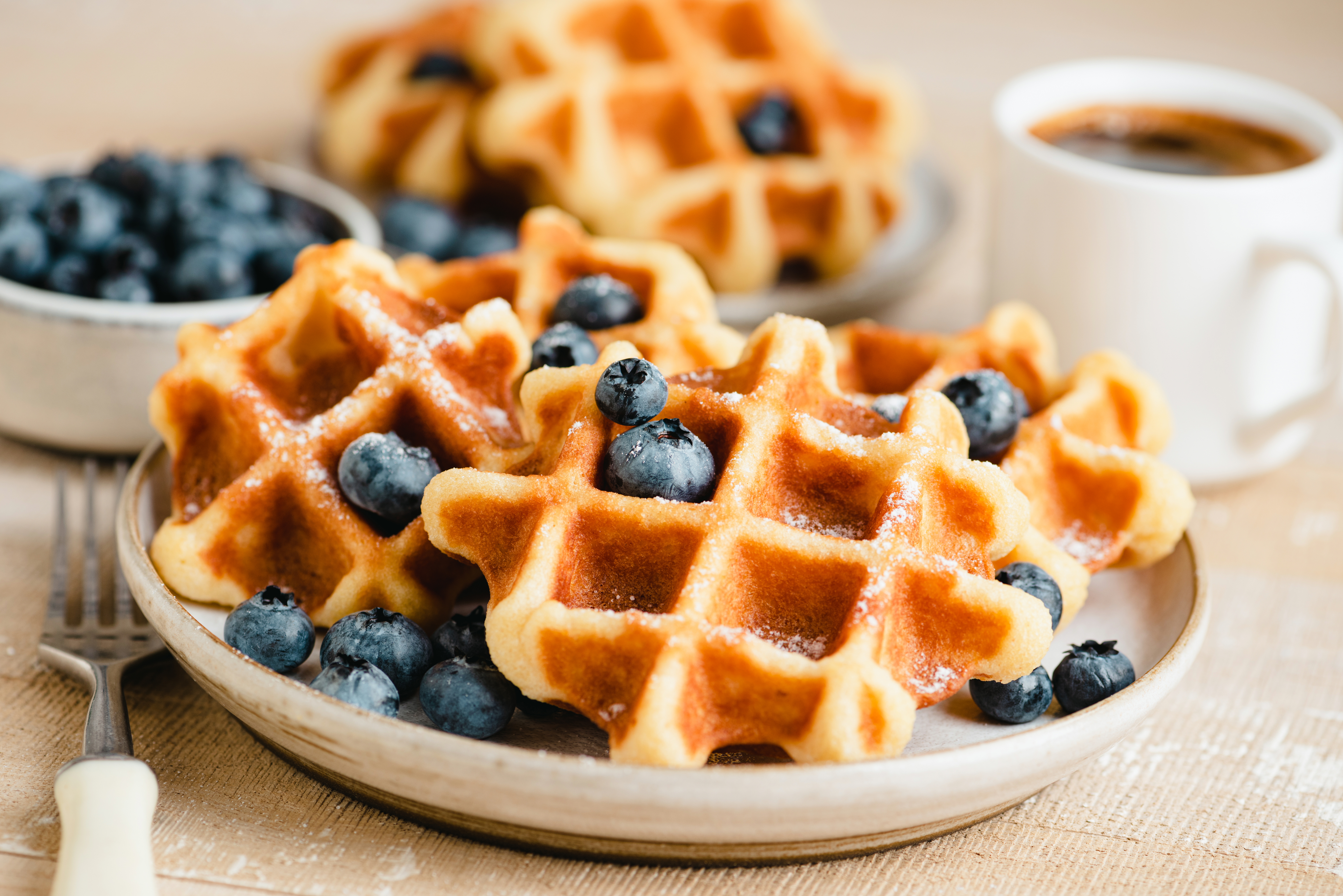 How Many Calories in a Waffle With Syrup? 