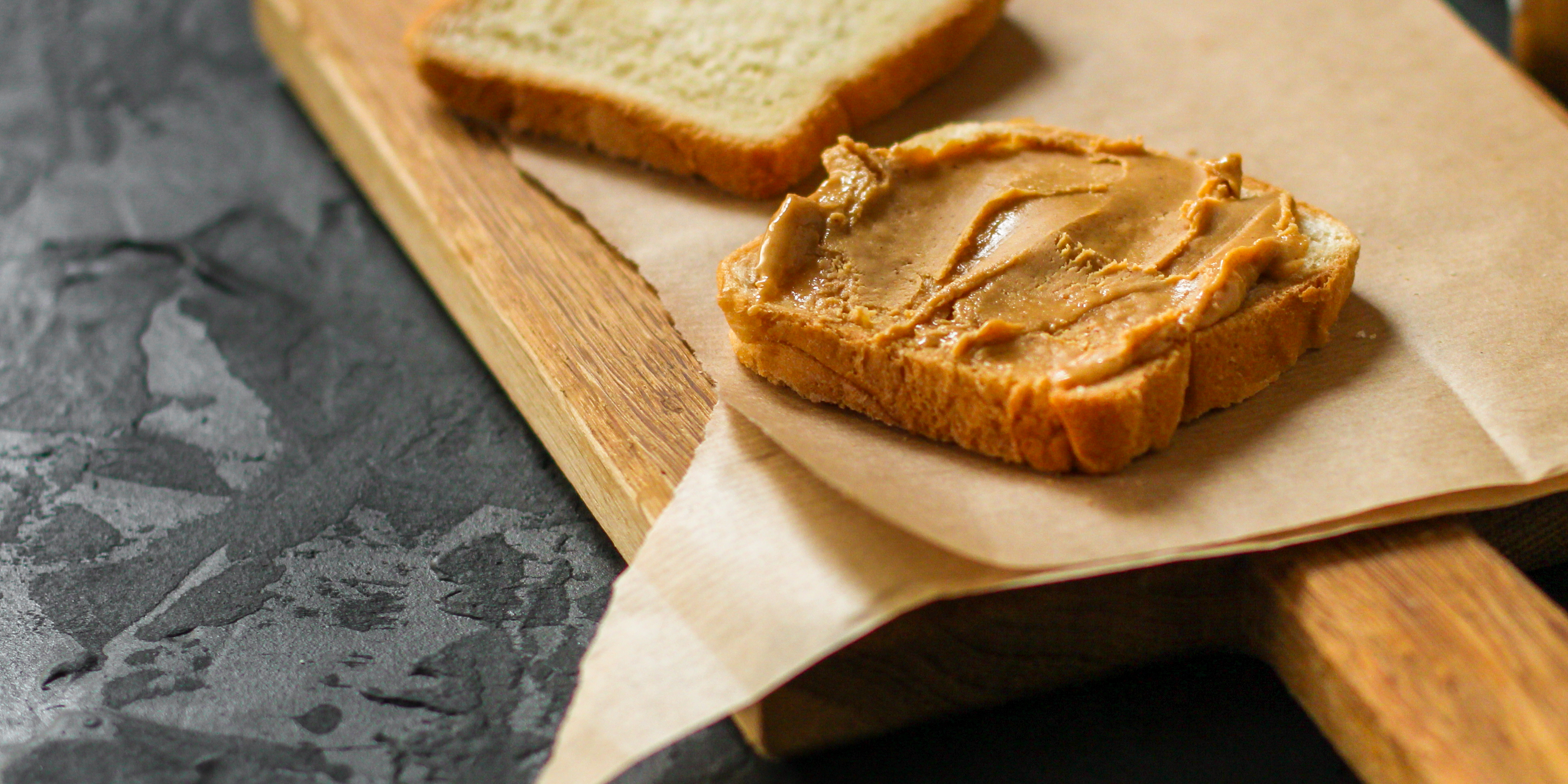 Calories In A Peanut Butter And Honey Sandwich Livestrong