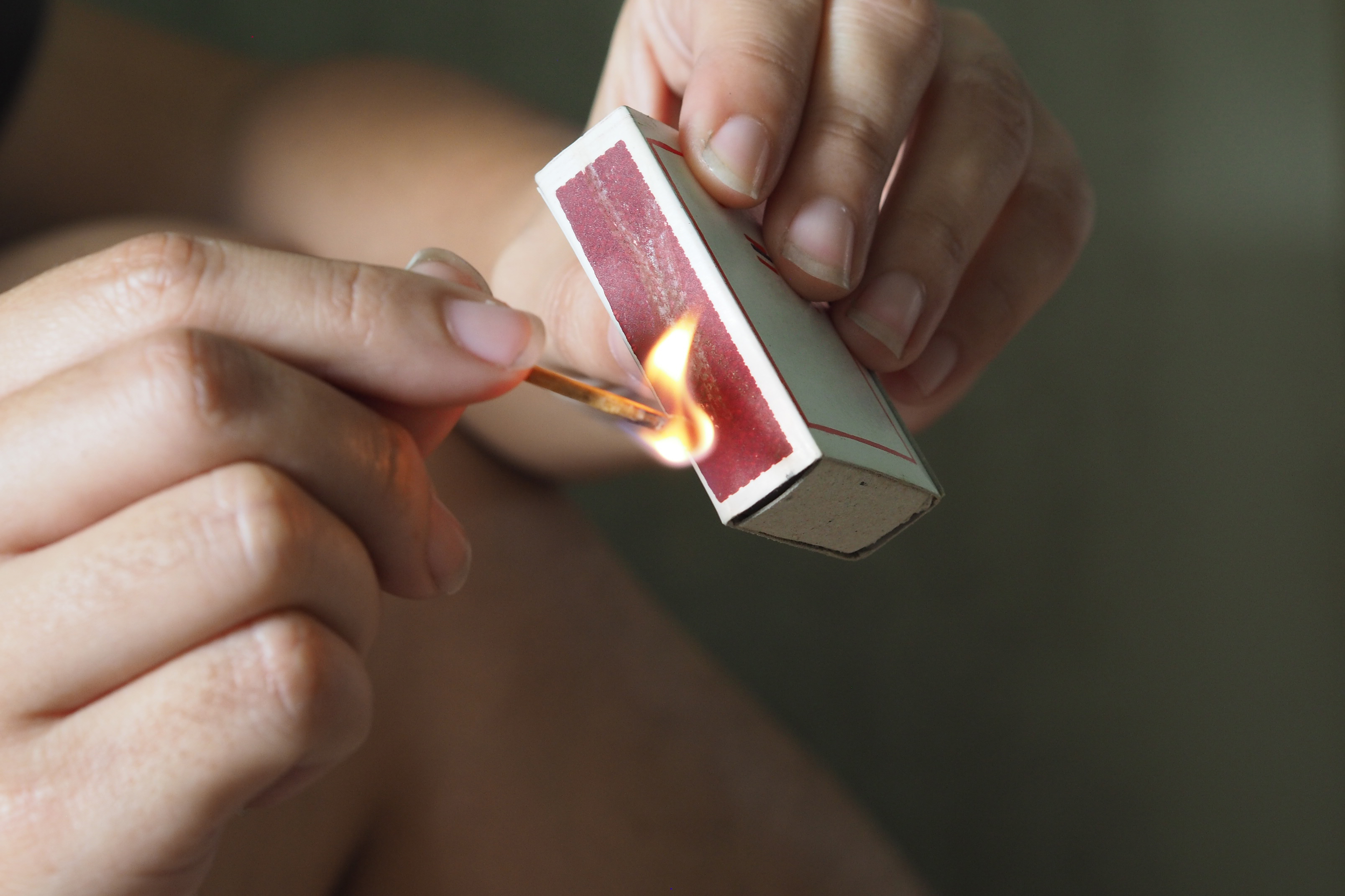 to a Match with Your Fingers | eHow